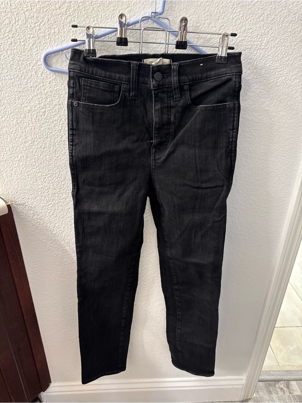 Madewell Women's stovepipe Straight Leg Jeans in Black